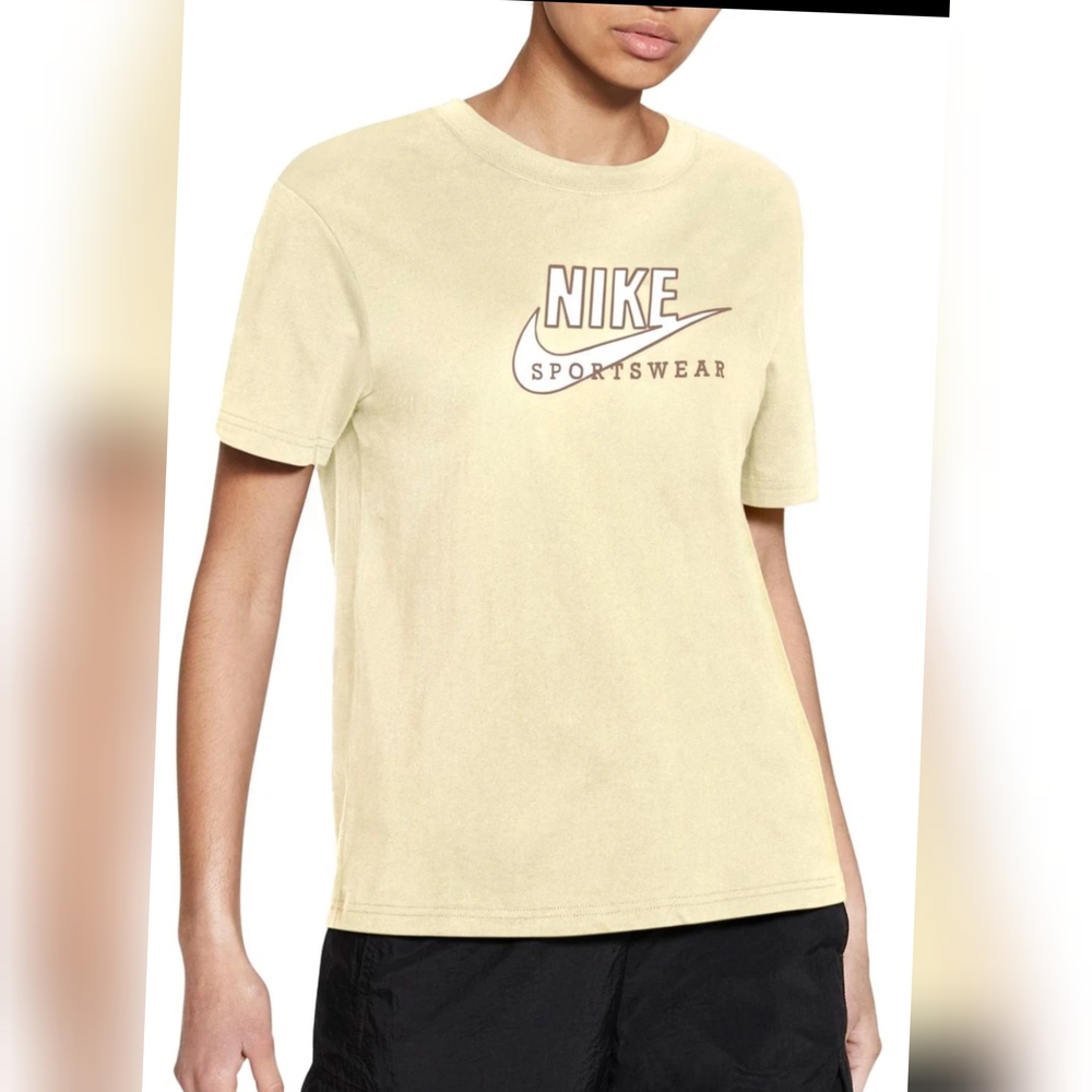 Nike Women's Sportswear Cotton Heritage T-Shirt Coconut Milk